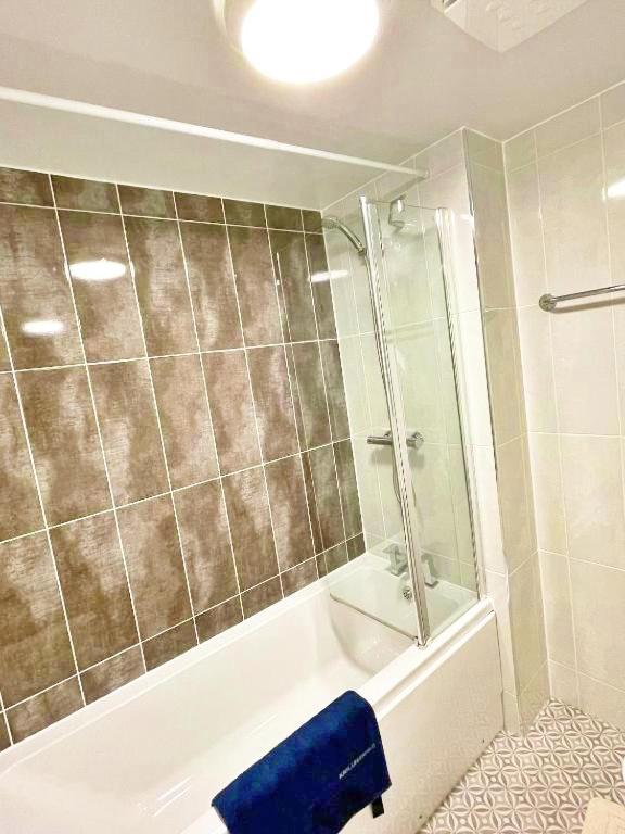 에든버러 3 Bed House With Parking Near Airport 빌라 외부 사진
